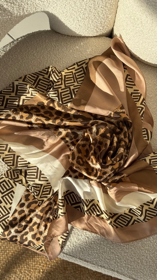 Lenço | brown & animal print